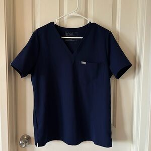 Catarina navy figs one pocket scrub top